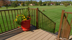 Azek Deck with Aluminum Railing